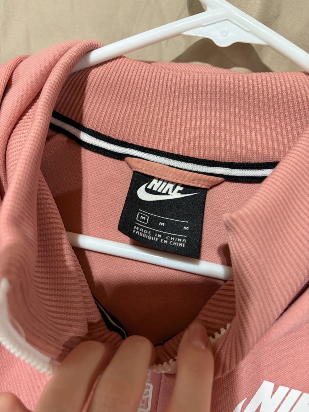 Nike jacket - Picture 2 of 3
